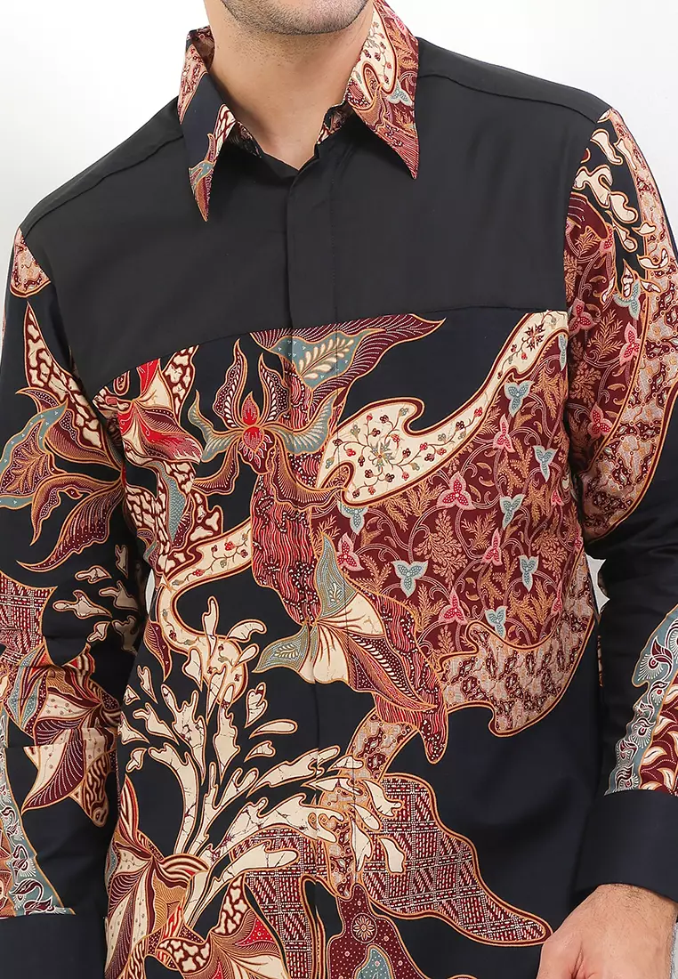 Kemeja Body Fit Batik Daun