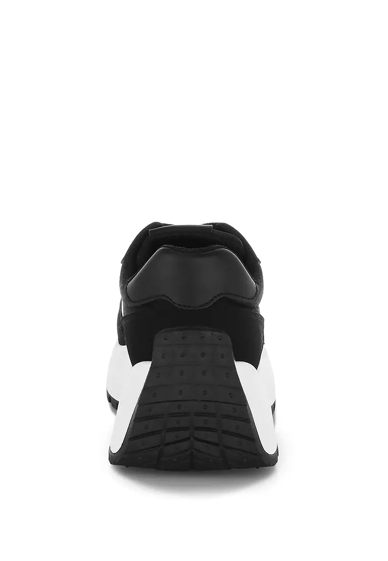 Sepatu Kets Bertali Anti Selip Tebal Warna Hitam