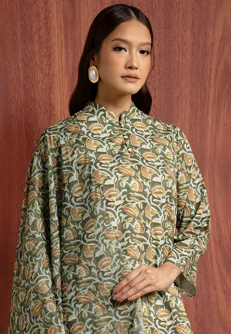 NITA LONG KURUNG SET WITH SHAWL