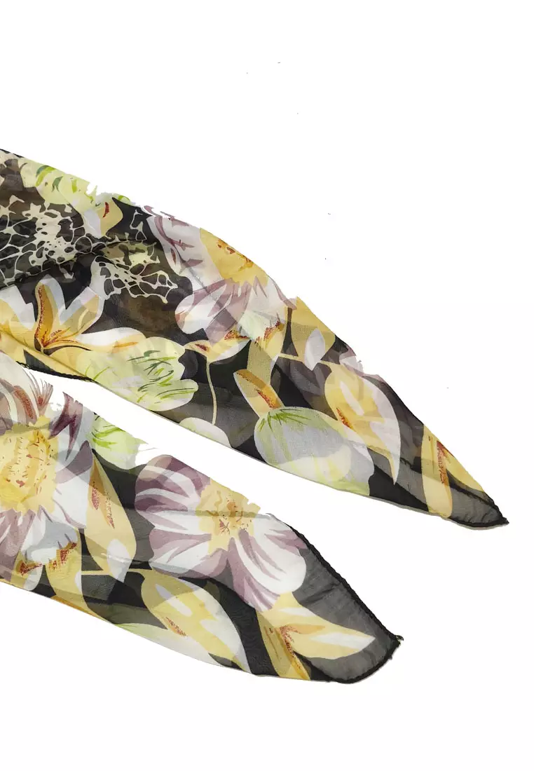 Aksesoris Scarf Wanita Flora Center Motif Silky Square Chiffon Scarf Segi Empat Ukuran Kecil Black & Multi