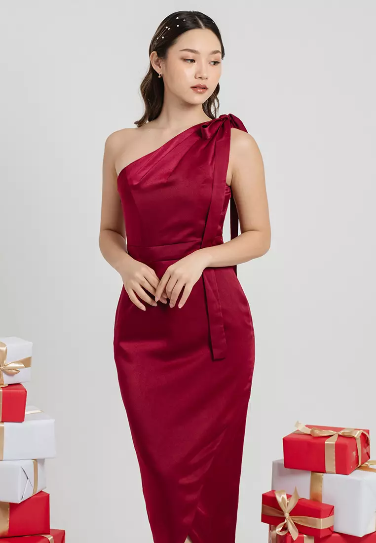 Faith One Shoulder Tulip Dress in Maroon