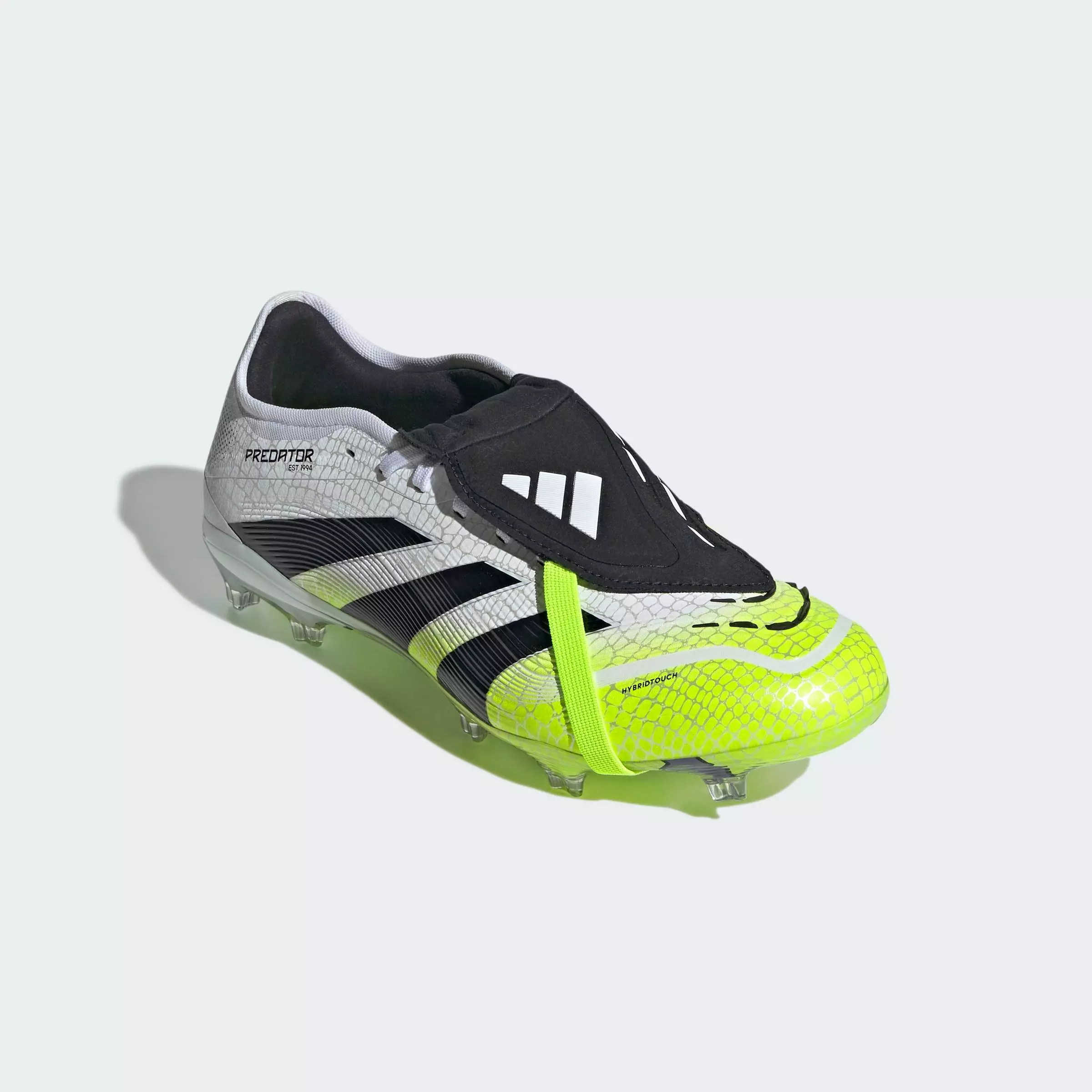 【完売品】 adidas Predator トレシュー 27.5 楽天市場】プレデター トレーニングシューズの通販