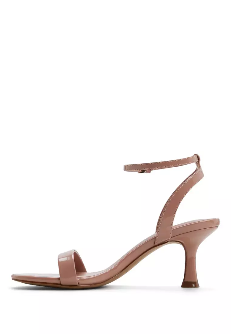 Madelyyn Heels