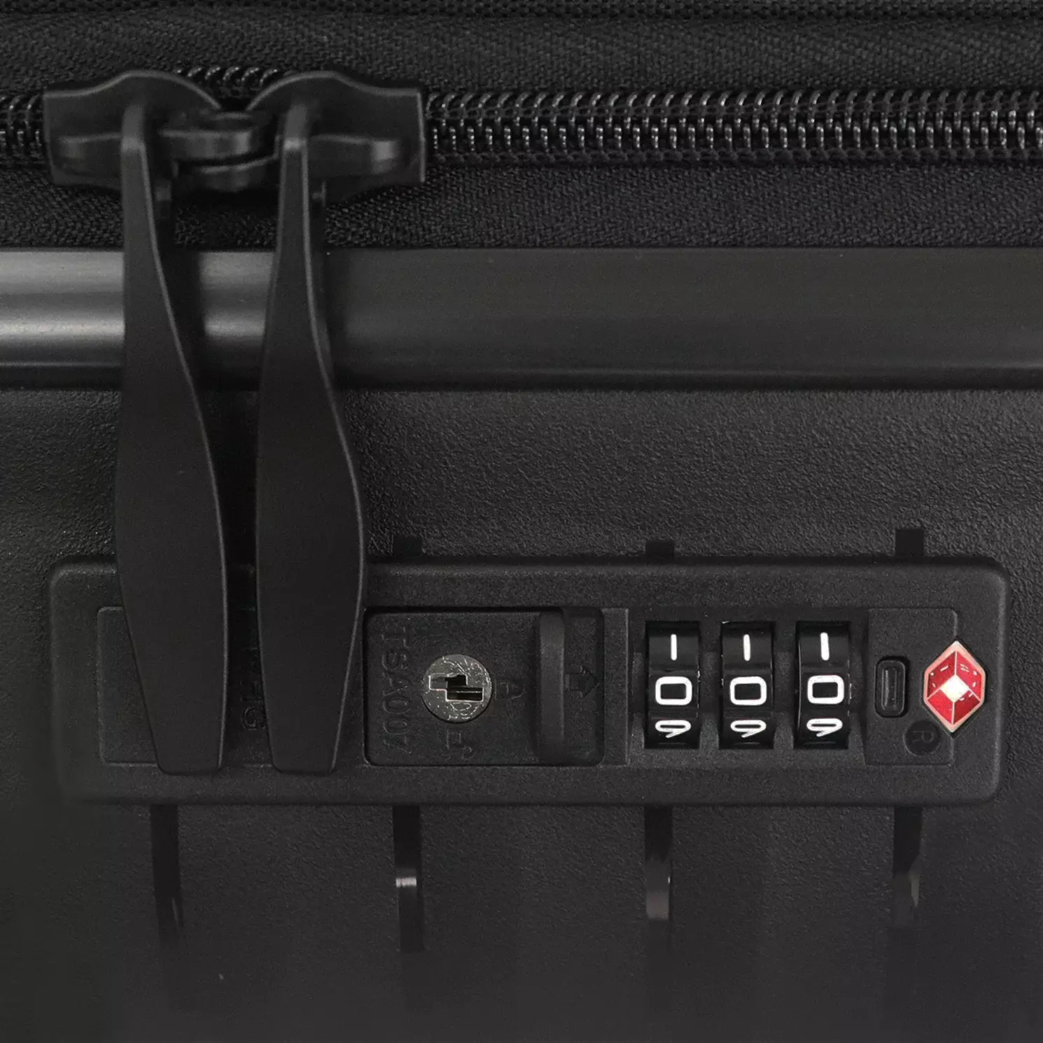 HUSH PUPPIES LUGGAGE BUNDLING 20" + 24"  69-4033 Black