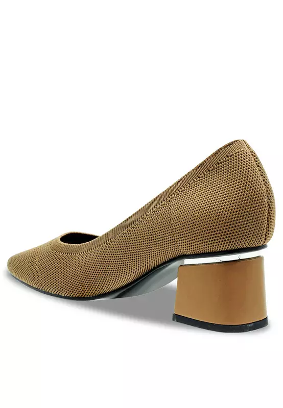 Flyknit Round Toe Heels