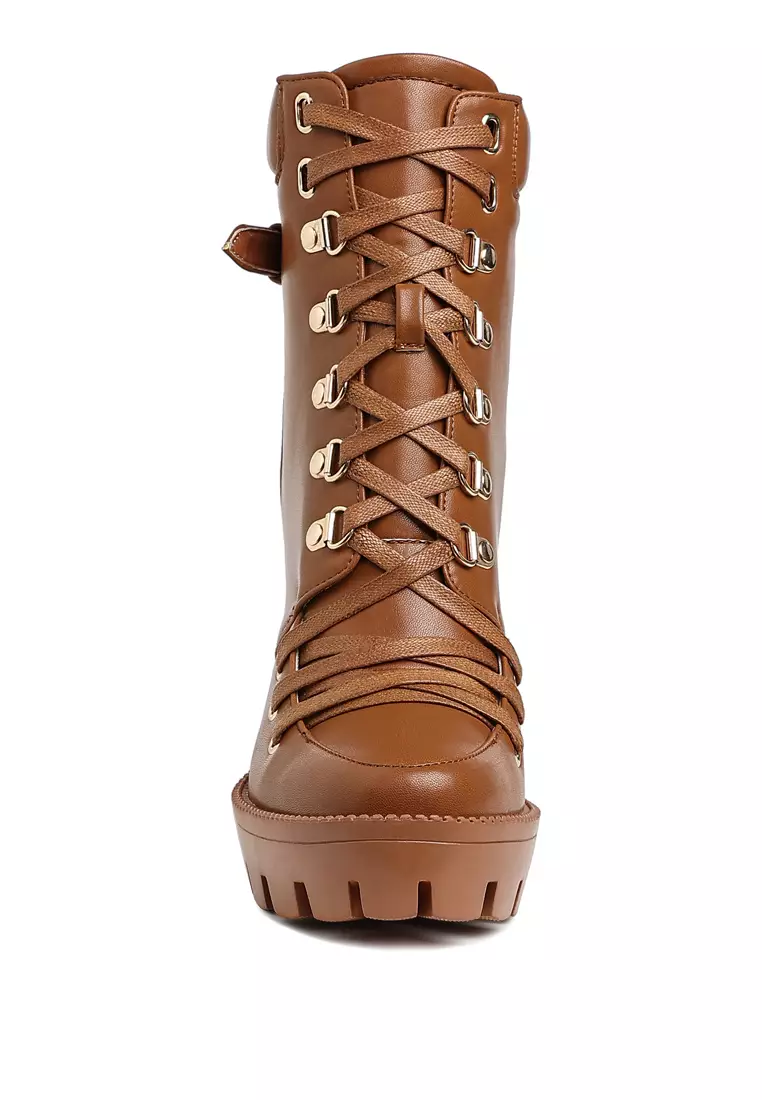 Lace up Combat Boots in Tan
