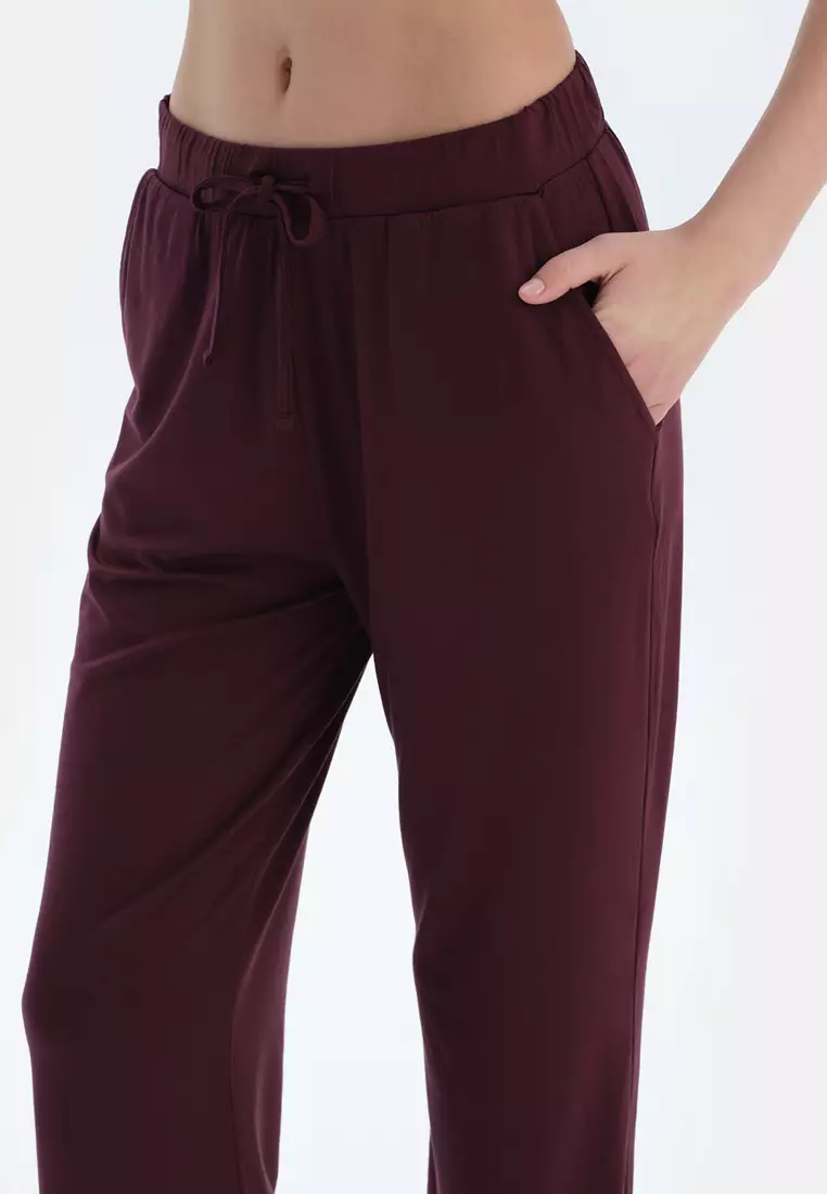 Bordeaux T-Shirt & Trousers, V-Neck, Regular, Regular Leg, Short Sleeve Sleepwear for Women