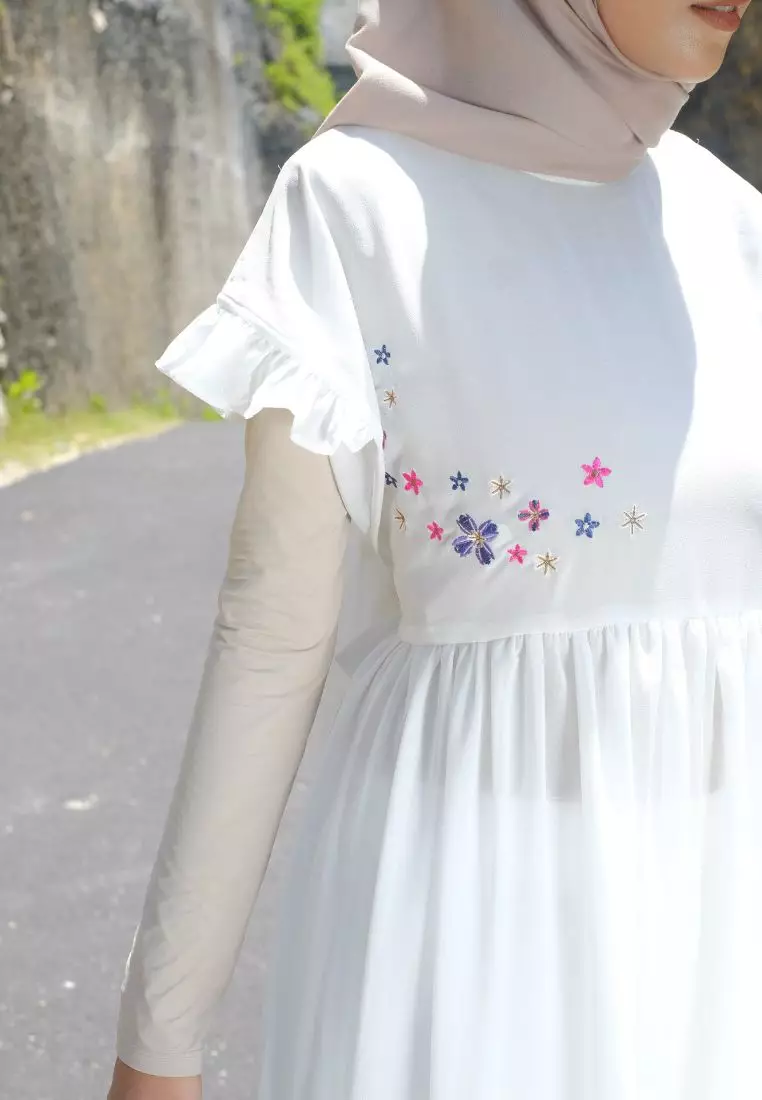 Azzura Tunik Vest Embroidery White