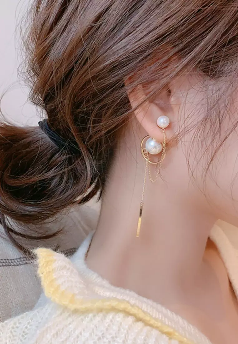 Circle on sale chain earrings