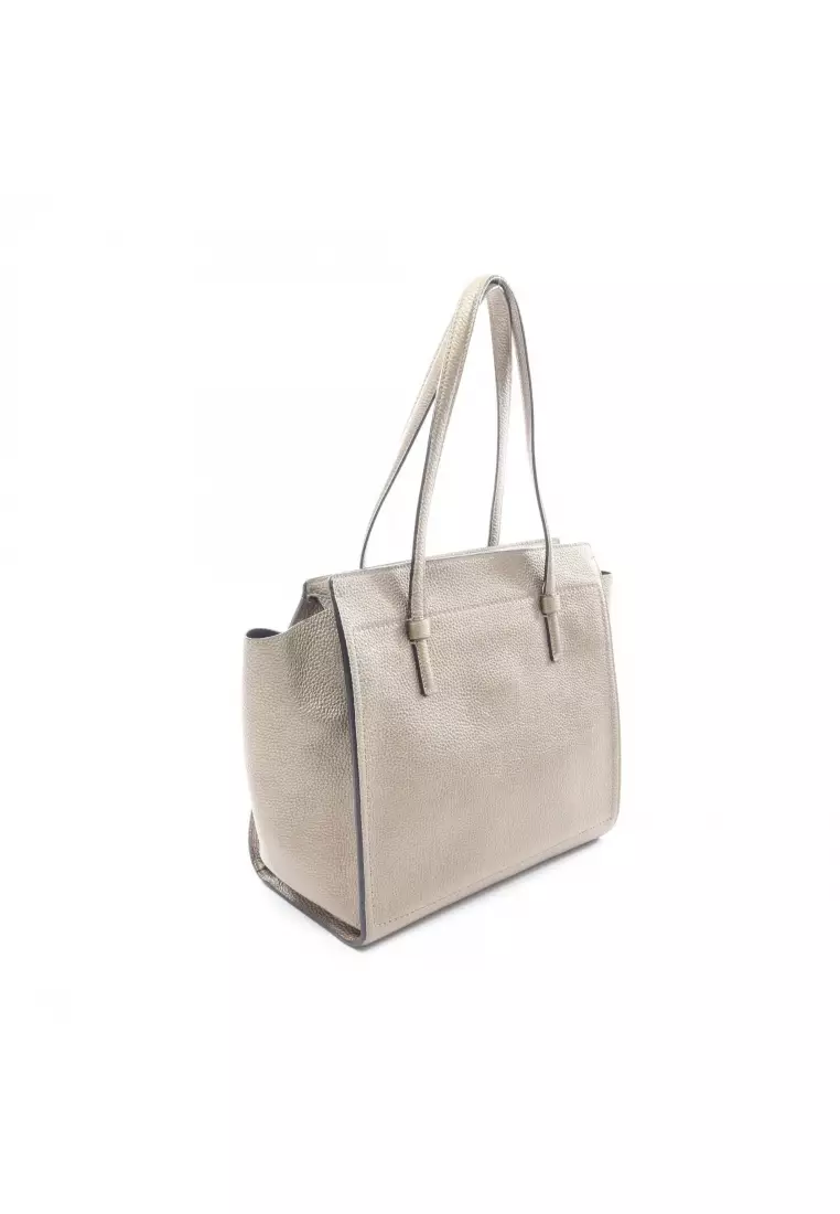Pre-Loved Salvatore Ferragamo Amy Gancini Shoulder bag tote bag leather gold
