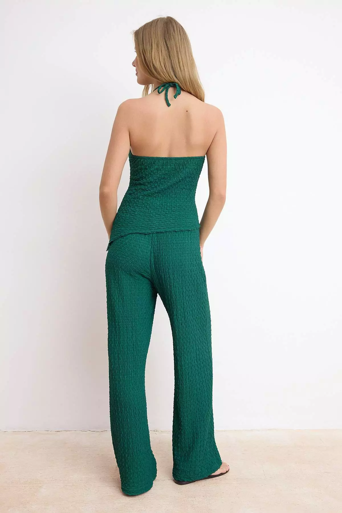 Emerald Green Fitted Sleeveless Wide-Leg Textured Knitted Top And Bottom Set Twoss26Au8