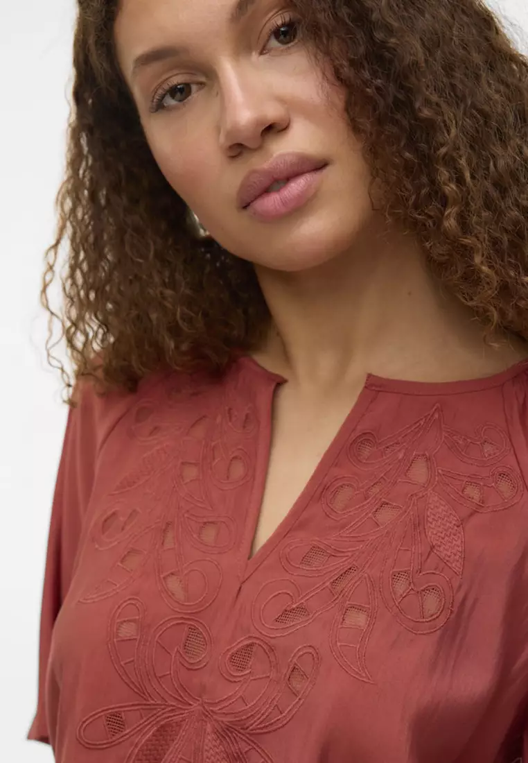 Briley V-Neck Embroidery Top