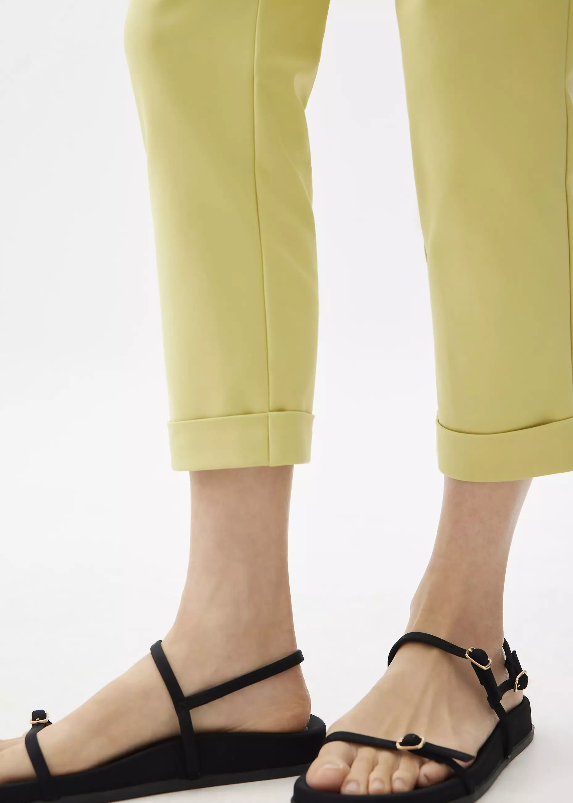 Celana Wanita - Lynn Tailored Peg Leg Chino Pants