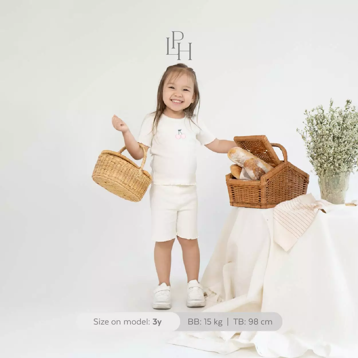 Little Palmerhaus - Audrey Girl Attire Set (Setelan Anak Perempuan) Sheep