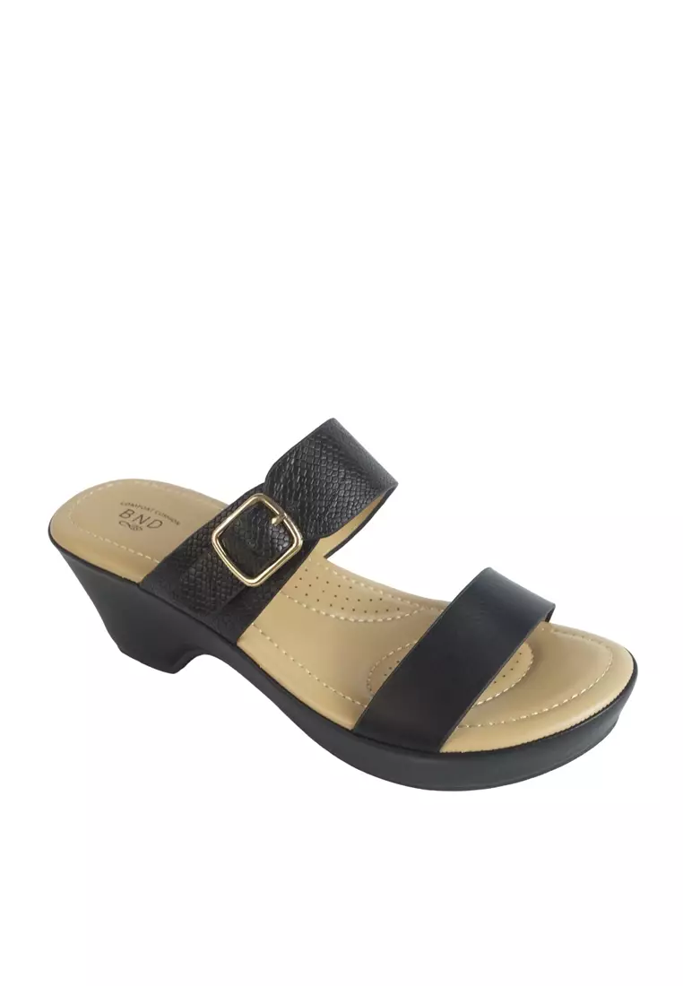 Bandolino black wedges sales