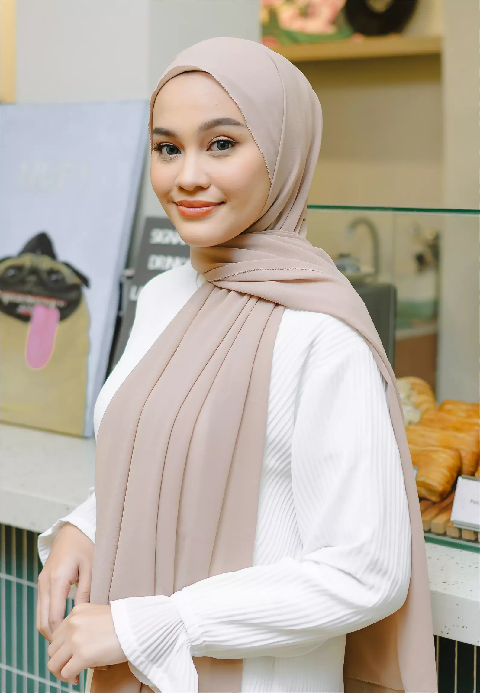 Bawal Eyelash Shawl Soft Nude