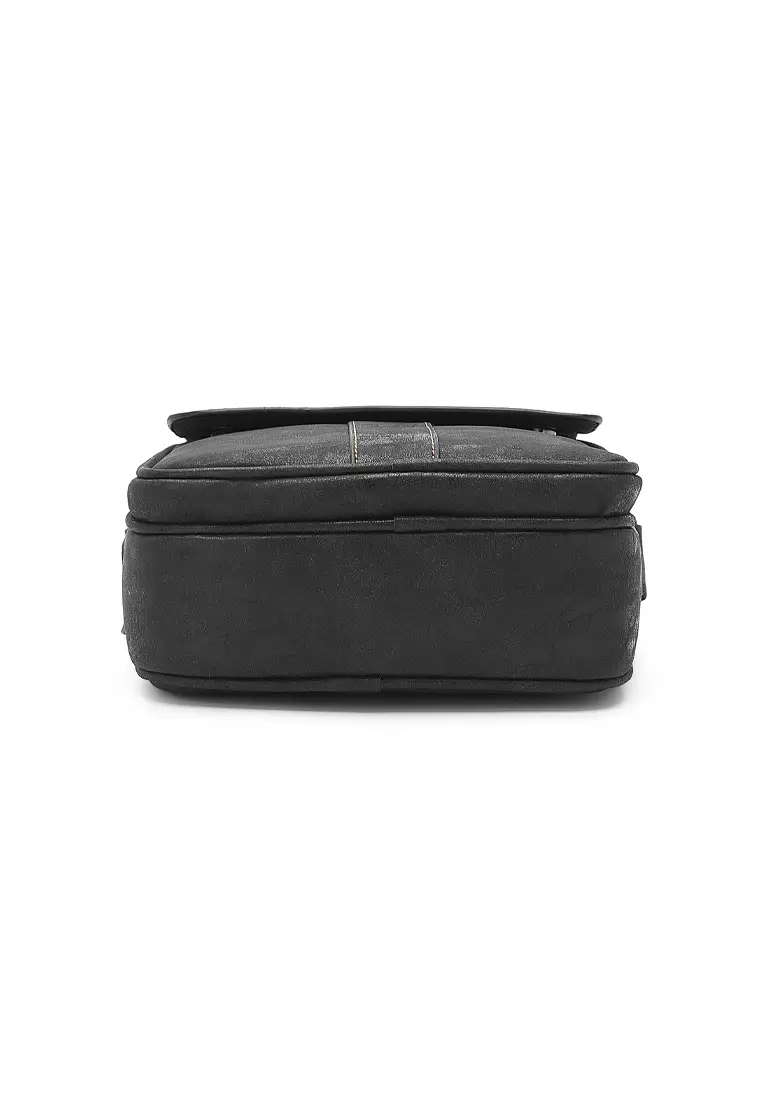 Men's Sling Bag / Crossbody Bag - Black