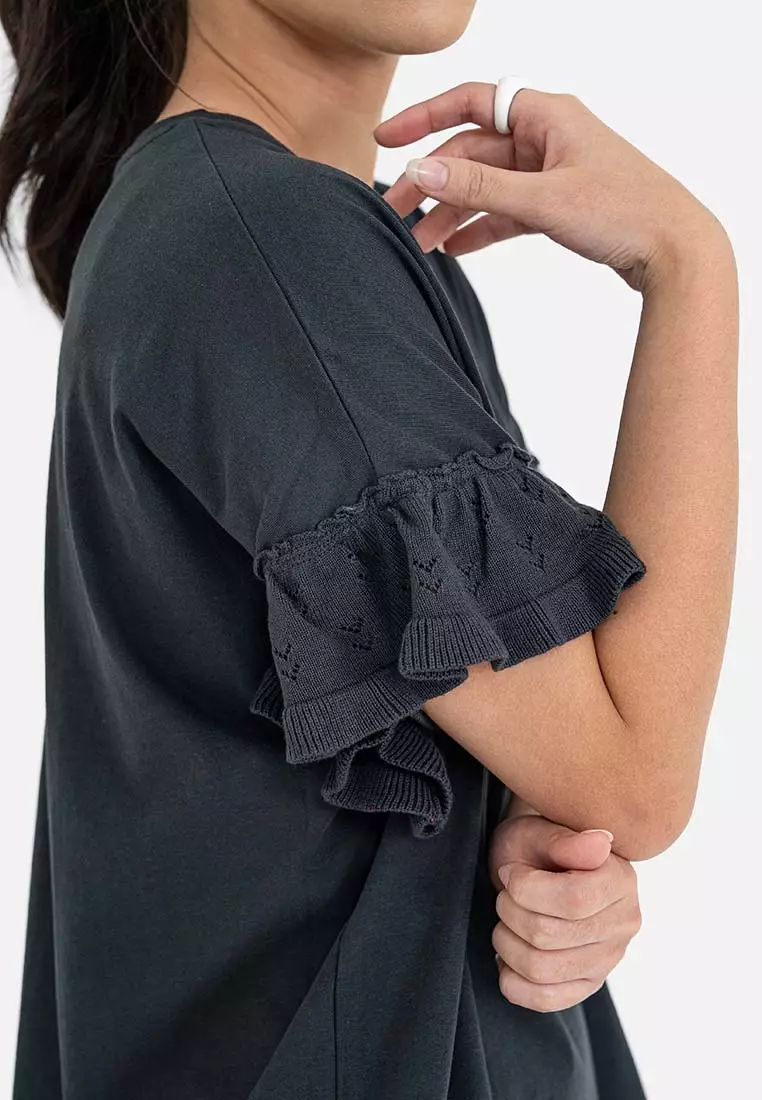 American Holic - Takagi Sleeve Ruffle Pullover