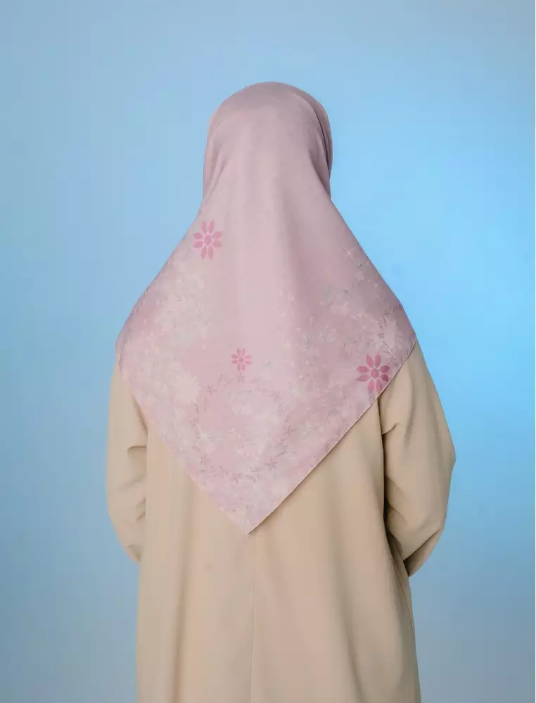 ZANIAH Scarf Dusty Pink - Kerudung Hijab Segiempat Motif With Pouch Ziplock - Bahan Poly Fine - Ukuran 110x110