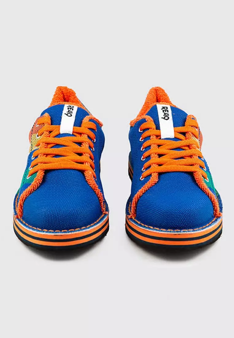 MARE LIFESTYLE Sneakers - Made from 100% Recycled Materials in Italy from Recycled beach beds and chairs fabric and car tyres for the soles. MARE LIFESTYLE sneakers - Blue/Orange