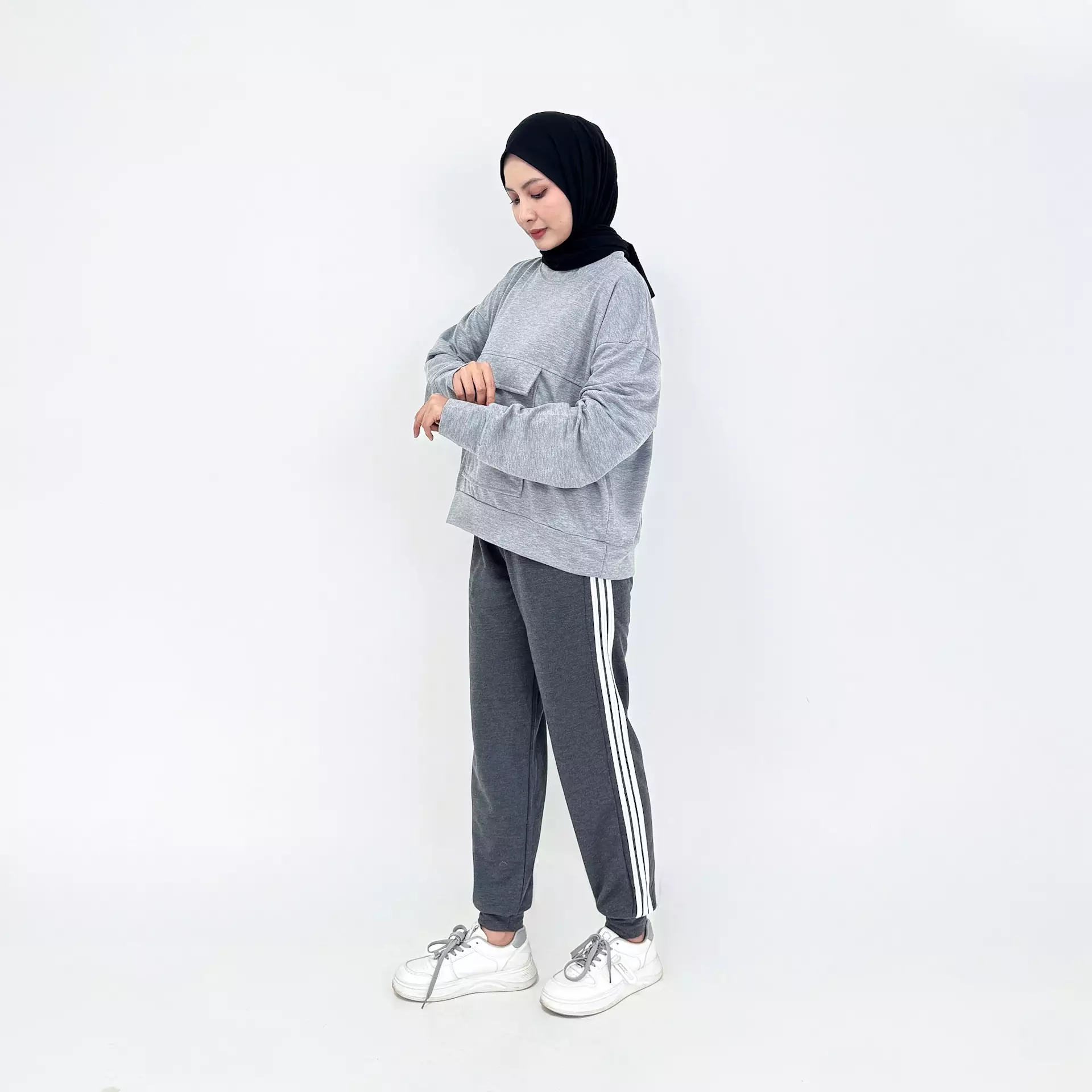 Raima Set Sporty Jogger Pants GREY Setelan Baju Olahraga Wanita