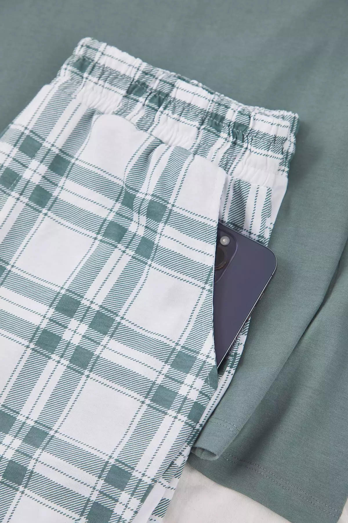 Mint Regular Plaid/Checked Text Printed Pocket Detailed Knitted Pajama Set