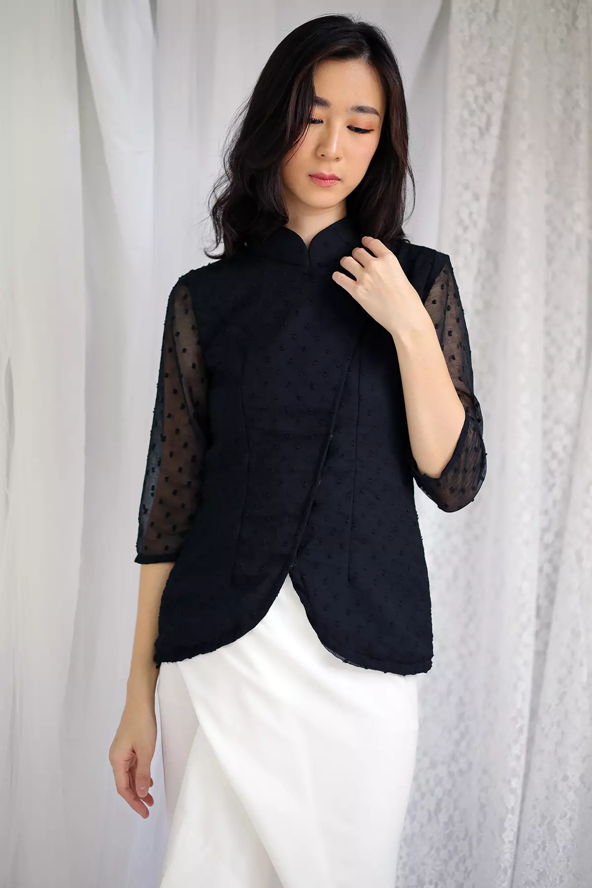 Jeng Dipha Rubiah Hitam Kebaya Janggan