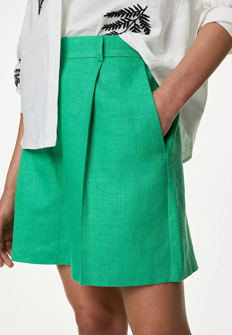 Linen Rich High Waisted Pleat Front Shorts