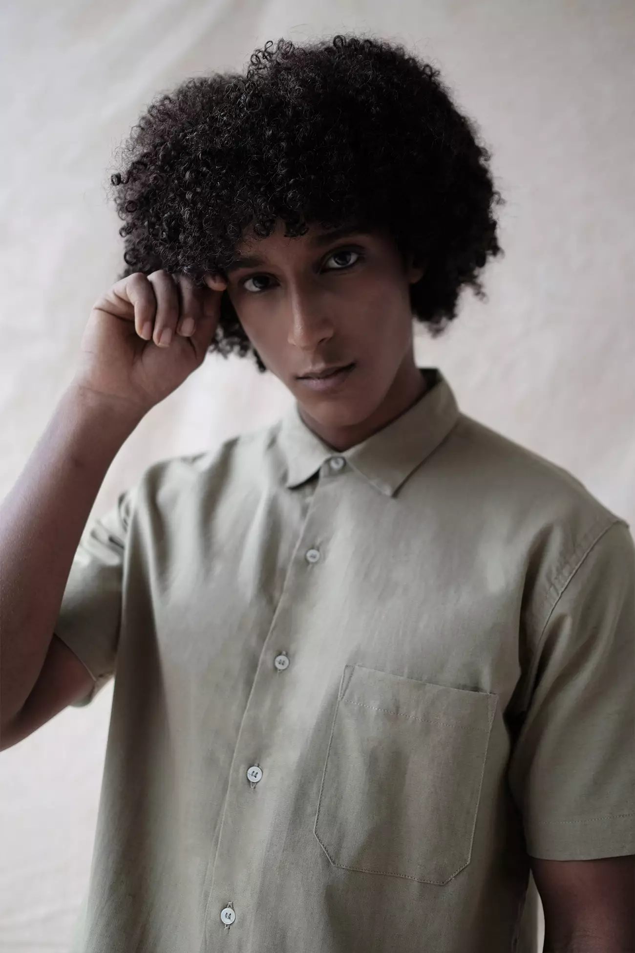 LARUSSO Premium French-Linen Shirt Pendek - Olive L009