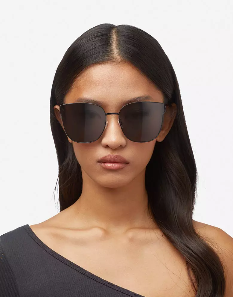 POLARIZED Black SHOWDOWN XL ASIAN FIT Sunglasses for Men and Women. Unisex. UV400 protection. Official product designed in Spain. HSHO22BBMA