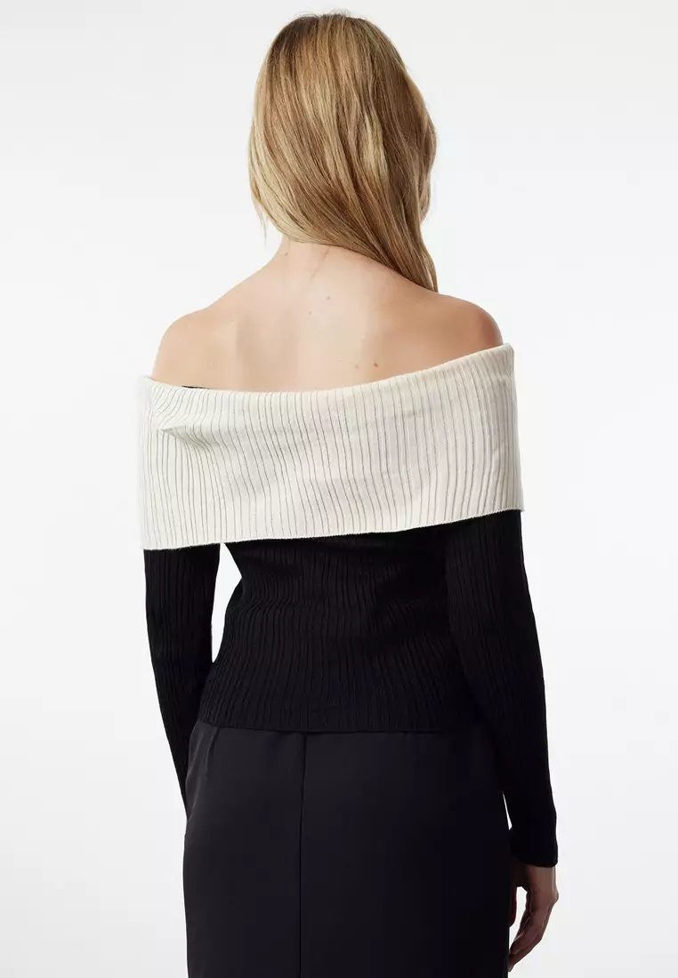 Colorblock Asymmetrical Jumper