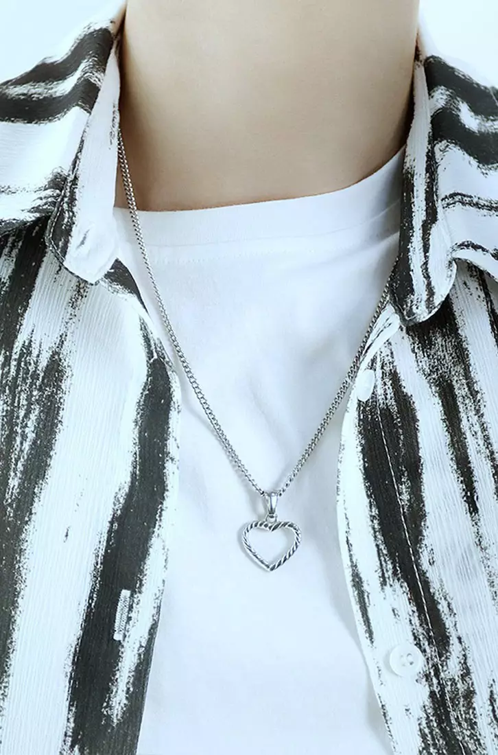 Cheap silver heart necklace hot sale