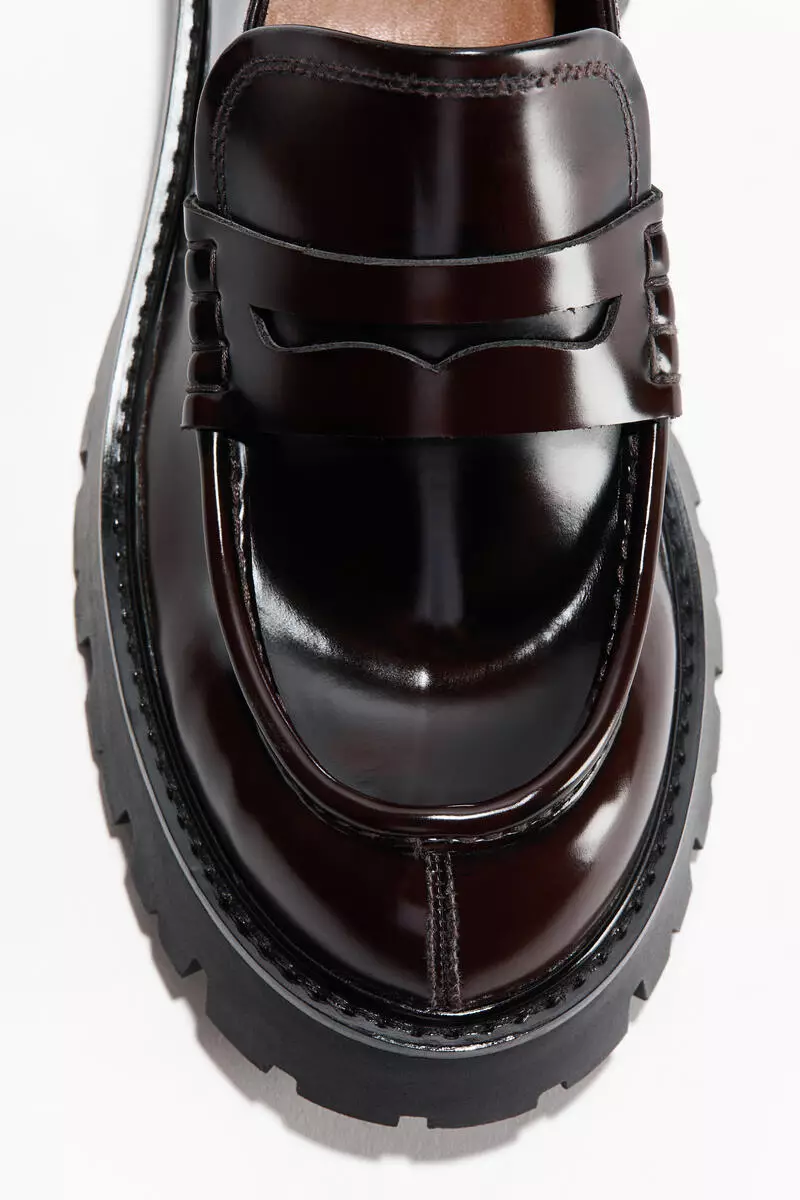 Chunky loafers