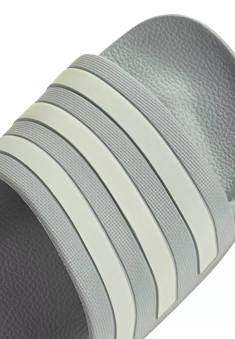 Adilette Aqua Slides