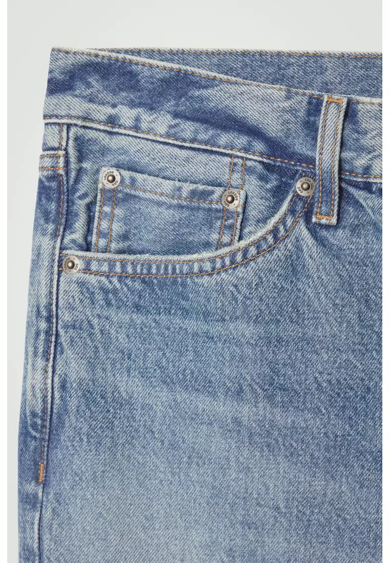 SIGNATURE REGULAR-FIT STRAIGHT-LEG JEANS