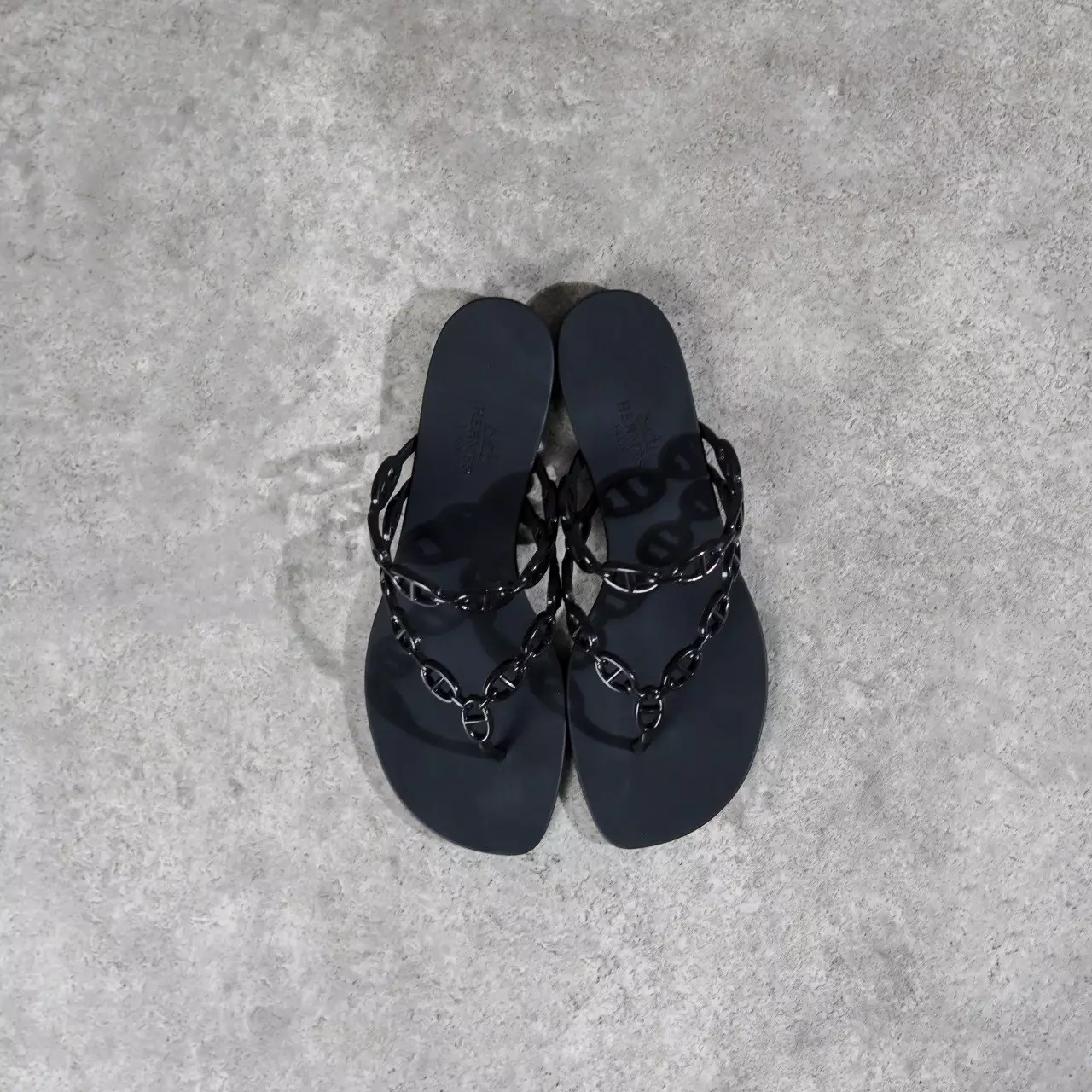 Sandal HERMES ISLAND JELLY BLACK SANDAL 100% ORIGINAL