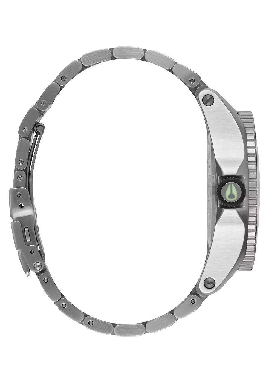 NIXON Descender Black Swiss Movement