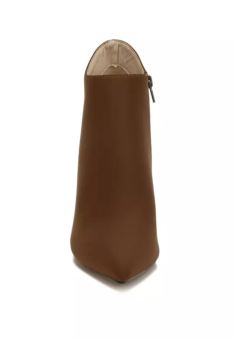 Pleather Concave Cut Ankle Boots in Brown