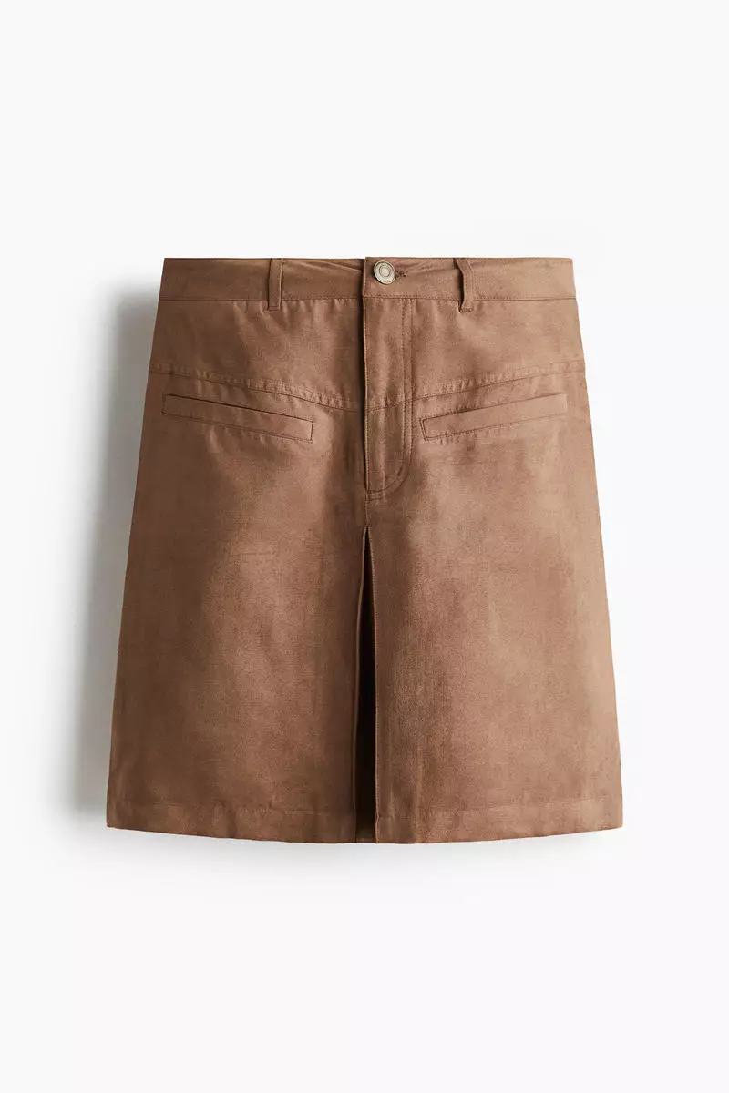 Slit-front skirt