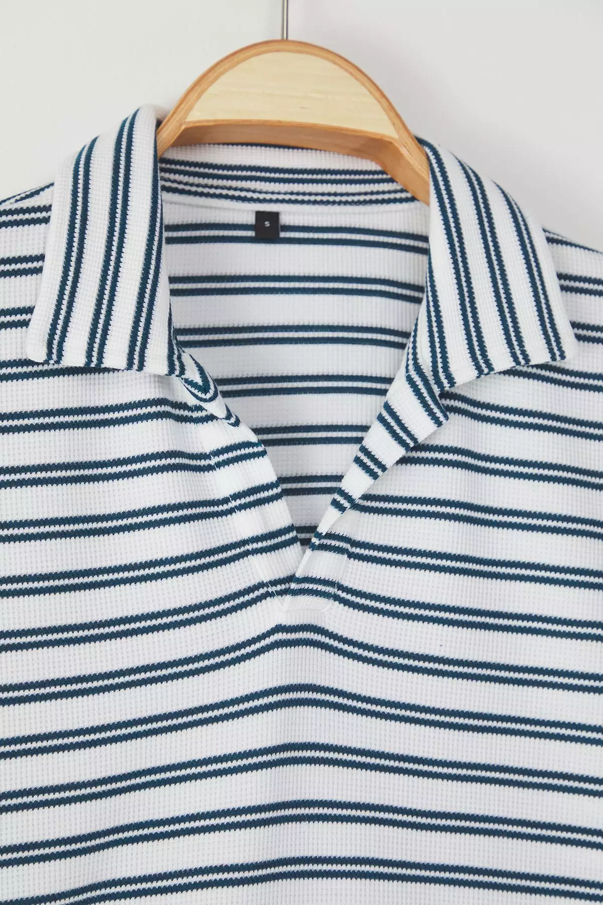 Limited Edition Ecru Regular Polo Collar Plain Knitted Polo Collar T-shirt TMNSS25PO00004