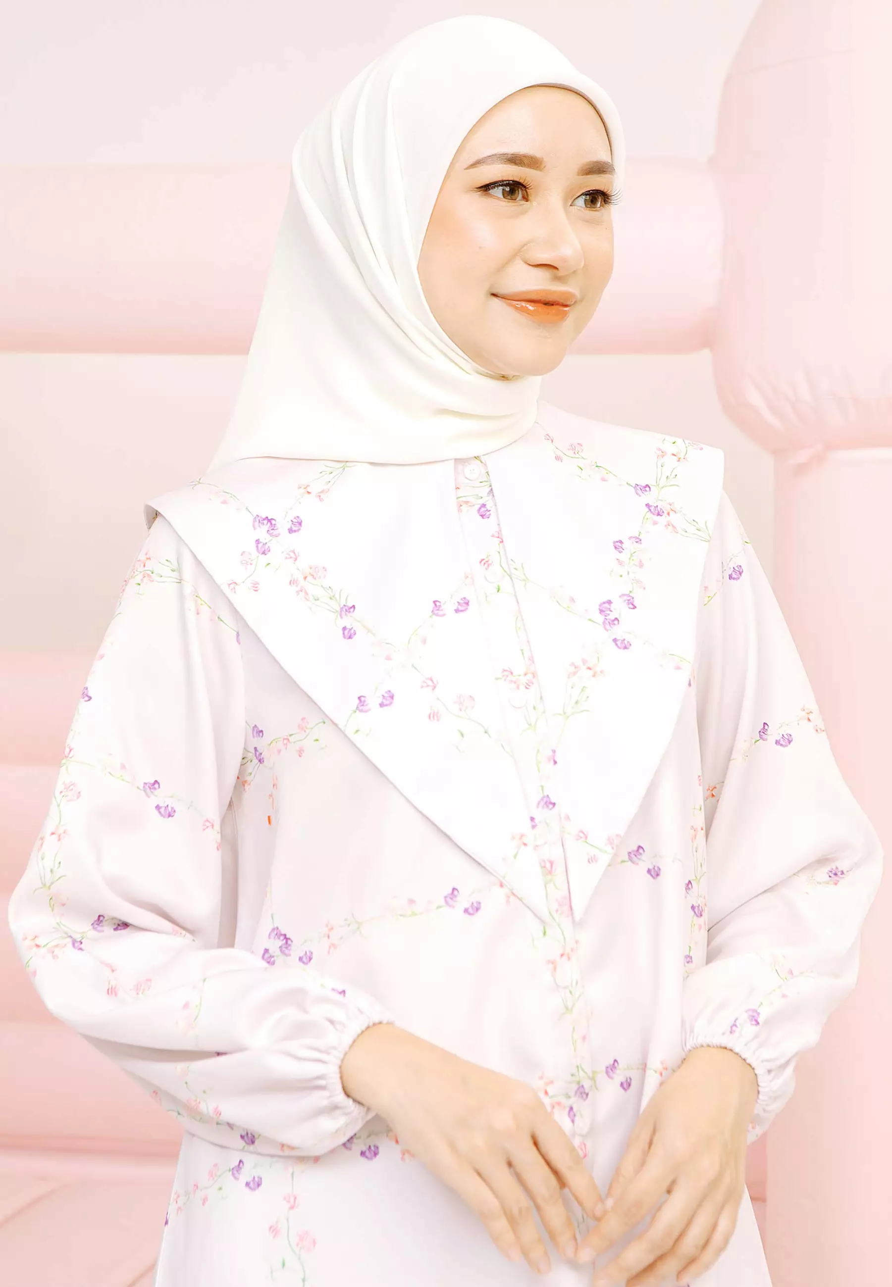 HijabChic Aria Soft Pink Top -  Baju Lebaran Kekinian Motif Bunga Warna Pink Kerah Lebar Busui