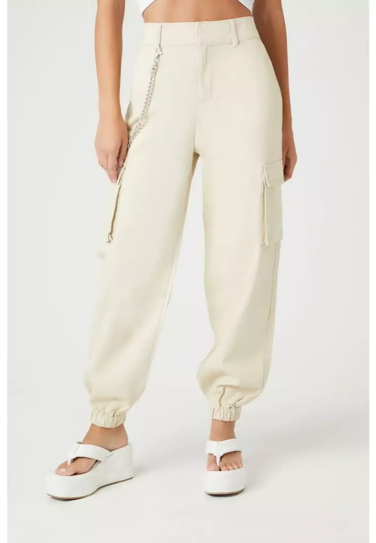 Joggers with chain shop pockets