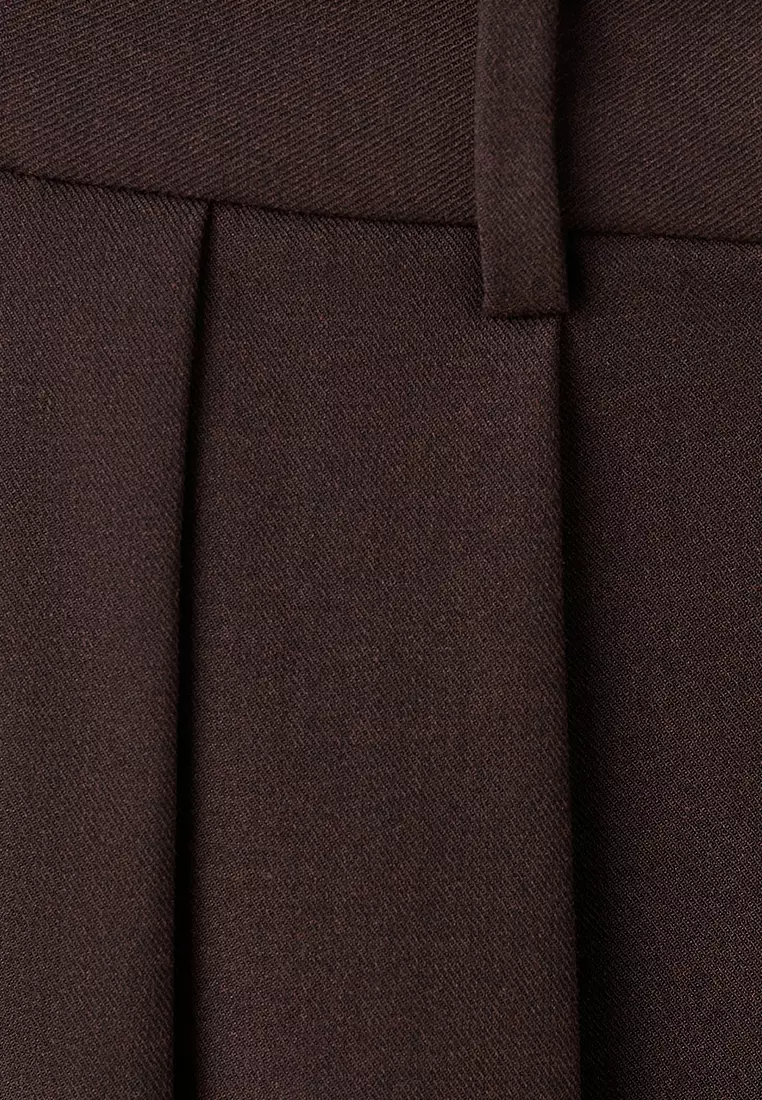 Wide-Leg Mid-Rise Pleated Trousers