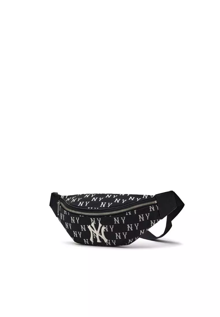 CLASSIC MONOGRAM JACQUARD HIPSACK NEW YORK YANKEES