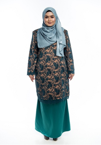 Nayli Plus Size Kurung Modern Turquoise Lace from Nayli in orange and green and Multi
