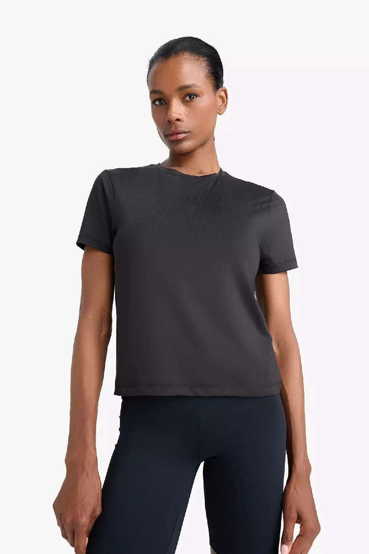 Fit Standard Fit Crew Neck Sportsman Basic Plain Short Sleeve Black T-Shirt D2296Ax25Sp