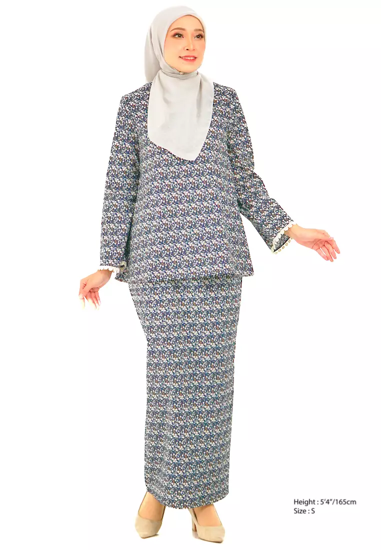 Gene Martino Zahra Kurung Kedah 143