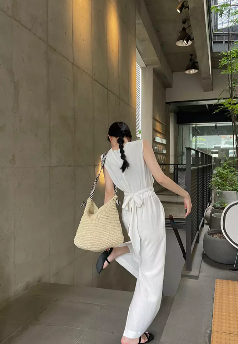 Sleeveless Waist Cinching Dress CA26041020