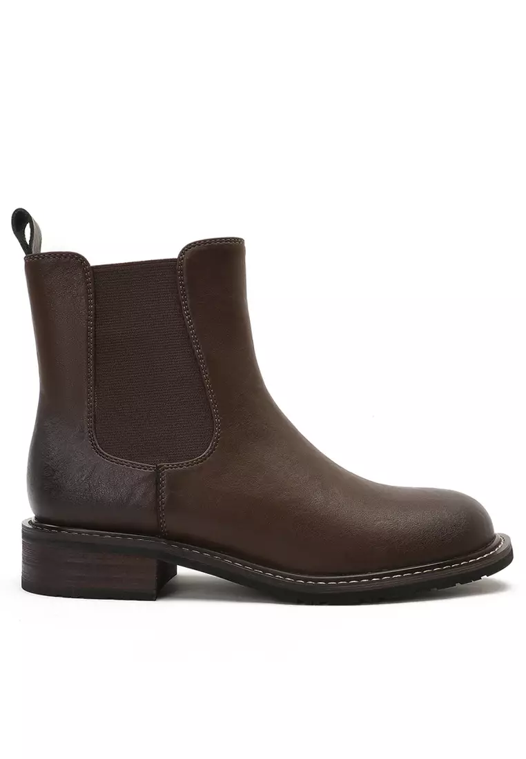 Discount on Twenty Eight Shoes  shoes - SKU: Vintage Synthetic Leather Chelsea Boots TE136-5