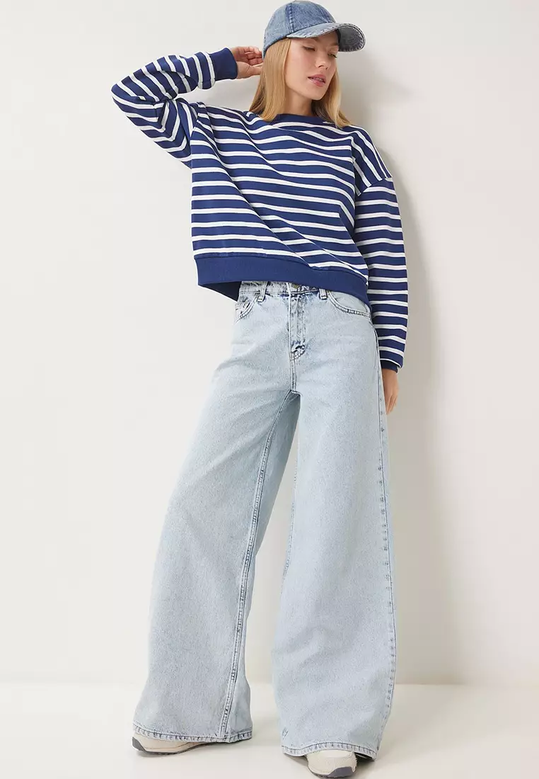 Mid Waist Wide Leg Jeans